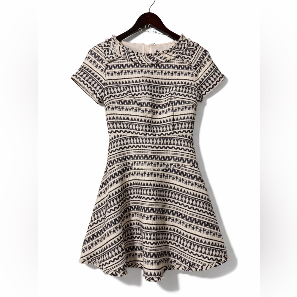 Banana Republic Fit & Flare Dress Cream Black Mini A-Line Women’s size 0 NWT